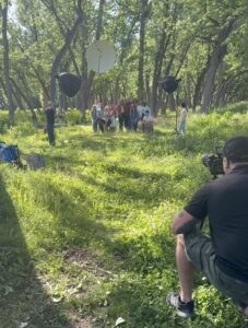 An extended family photoshoot by the river in Eagle, Idaho.